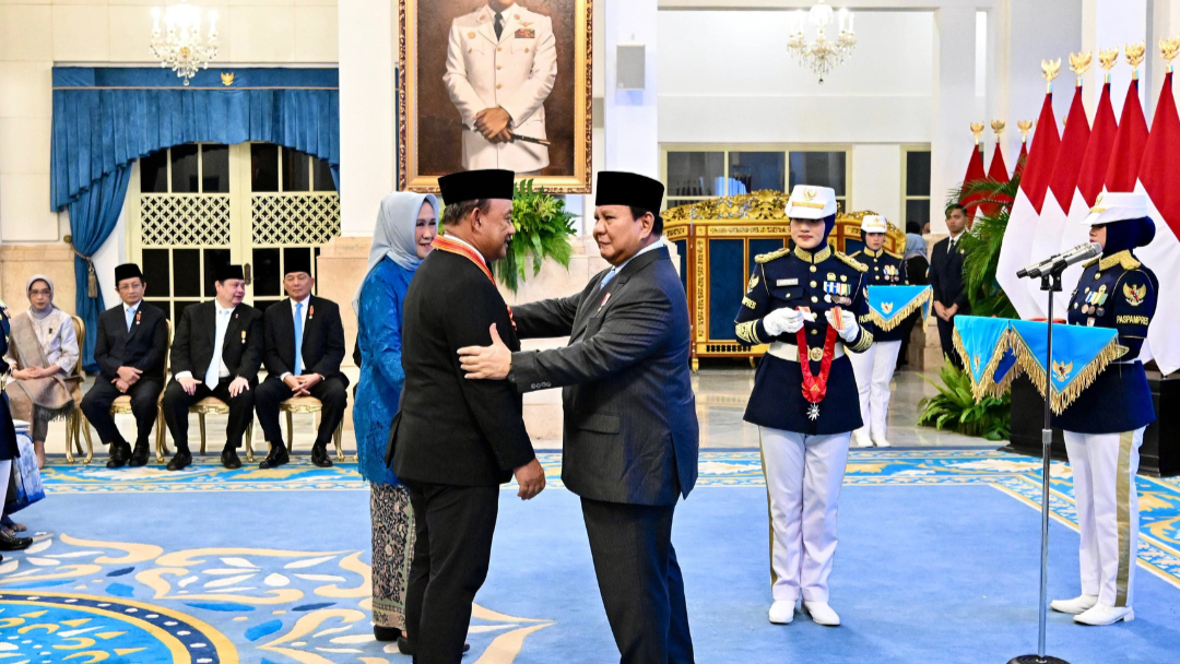 Kepala BGN Sarolangun Dianugerahi Bintang Mahaputera Utama oleh Presiden Prabowo